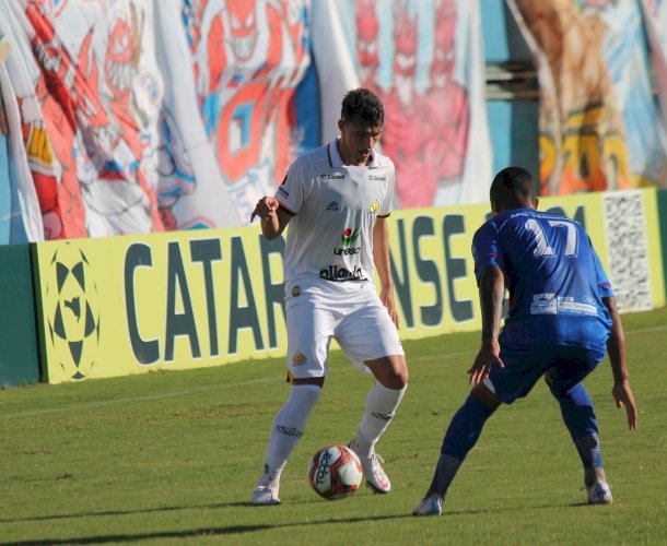 CRICIÚMA E MARCÍLIO DIAS EMPATAM EM ITAJAÍ