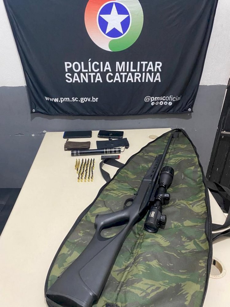 Homem é preso com Rifle e munições em Forquilhinha