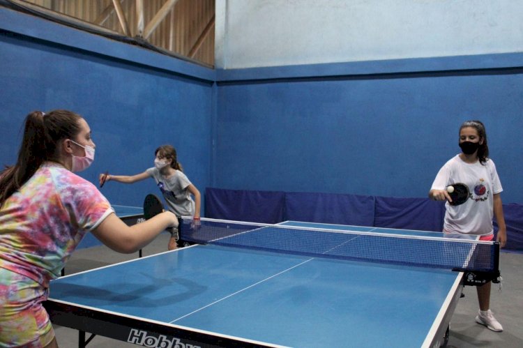 FME Criciúma está com matrículas abertas para as escolinhas de tênis de mesa