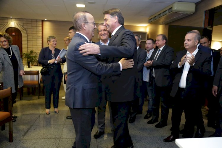 Governador eleito Jorginho Mello reforça seu apoio ao presidente Bolsonaro durante jantar em Brasília