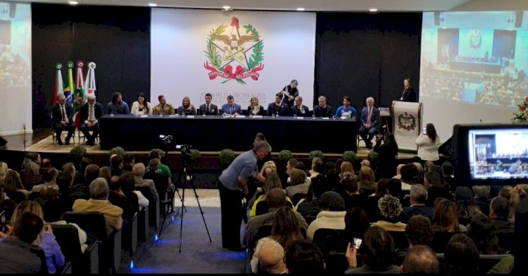 Unesc recebe homenagem da assembleia nos 55 anos de fundação