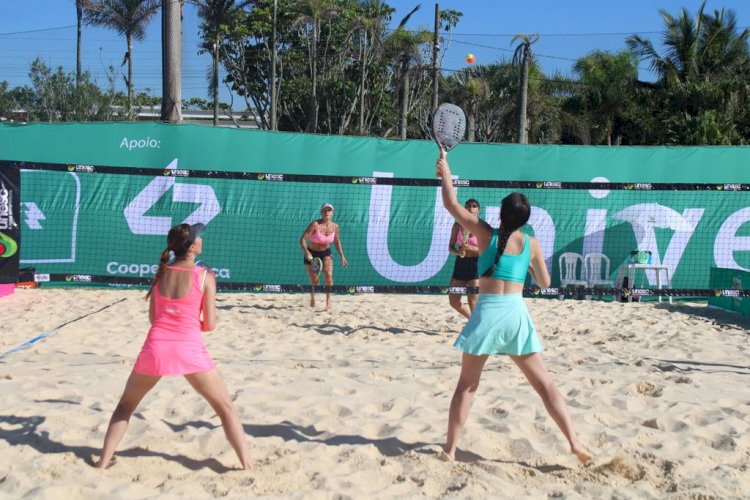 Desafio Unesc de Beach Tennis inicia com sucesso nas areias do Rincão