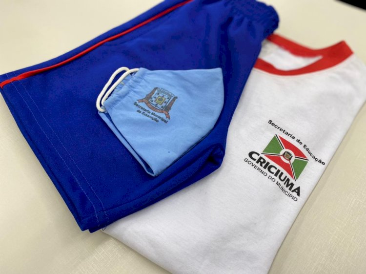 Prefeitura inicia entrega de uniformes para estudantes da rede municipal de ensino de Criciúma