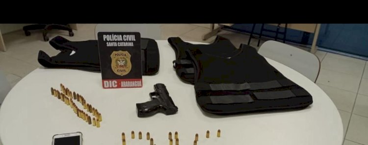 Polícia Civil cumpre mandados de acusados de morte e encontram armas e munições