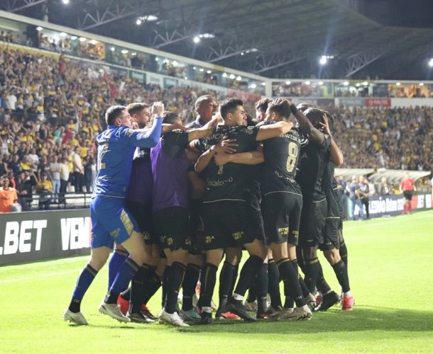 TIGRE VENCE O ATLÉTICO MG NA DESPEDIDA DE EDER.