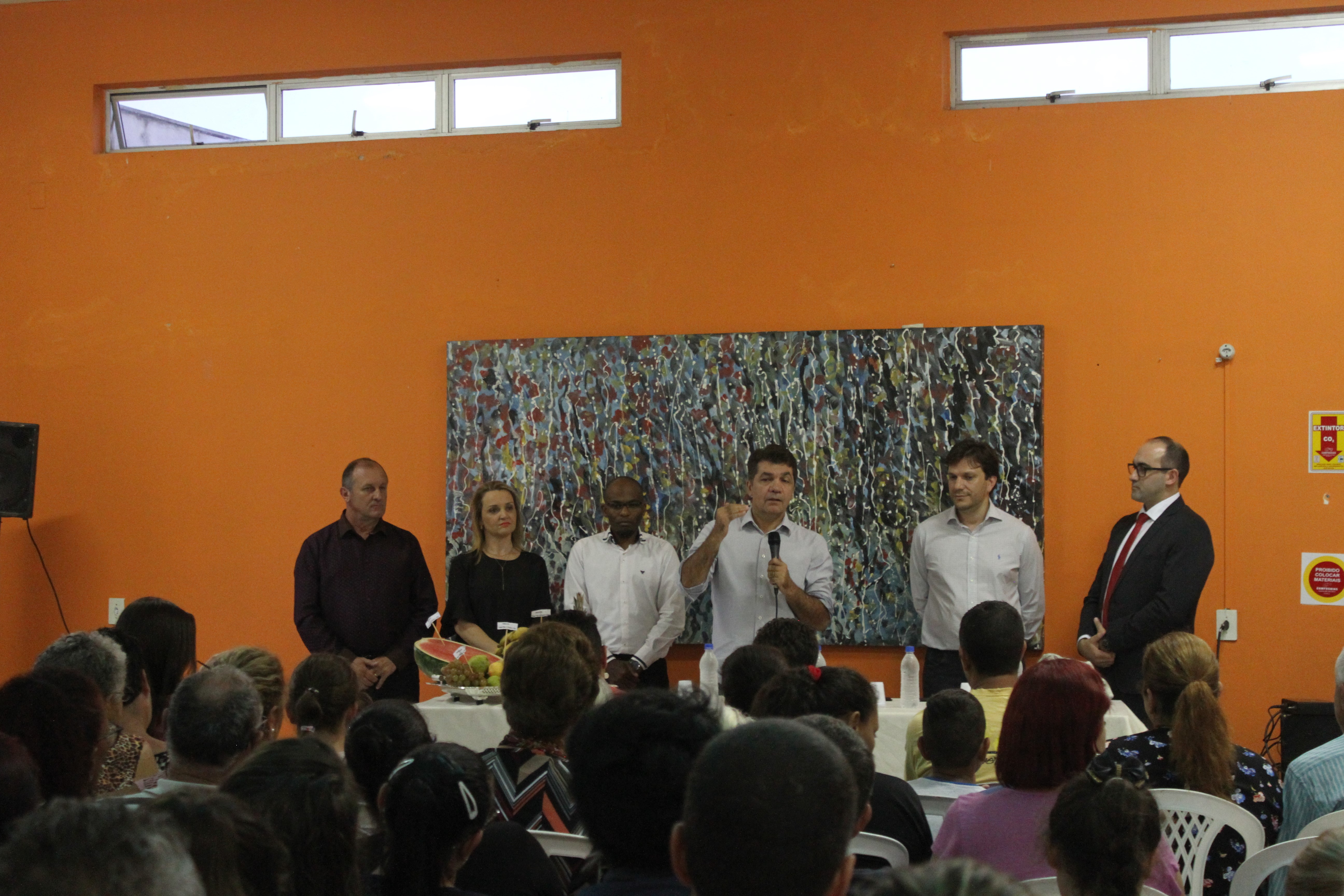 Prefeitura Municipal entrega escrituras às famílias de 14 bairros de Criciúma