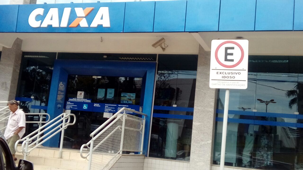 Falso empresário é detido dentro da Caixa Econômica no Rio Maina