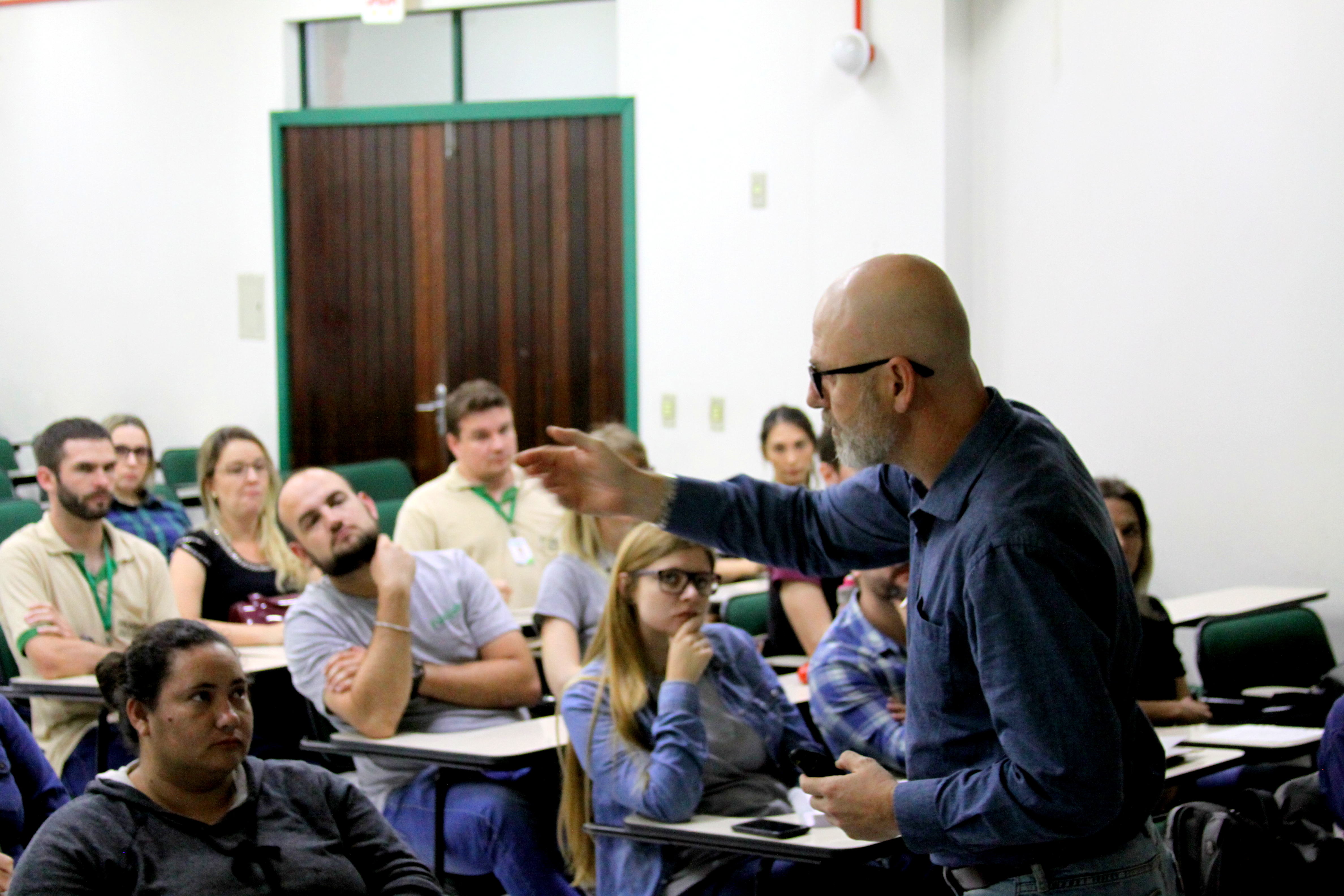 Seminário promovido na Unesc busca soluções para o tratamento de resíduos sólidos urbanos no Brasil