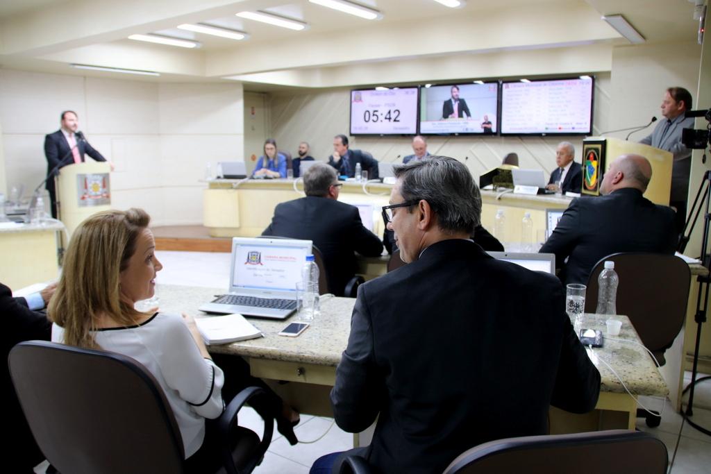 Condutores e monitores que atuam no transporte escolar deverão ter curso de primeiros socorros