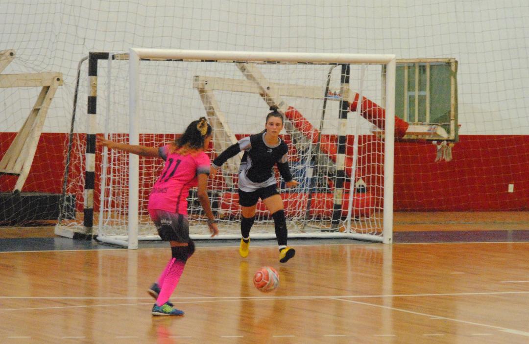 Jesc: Cedup e Arruda Ramos avançam de fase no futsal feminino