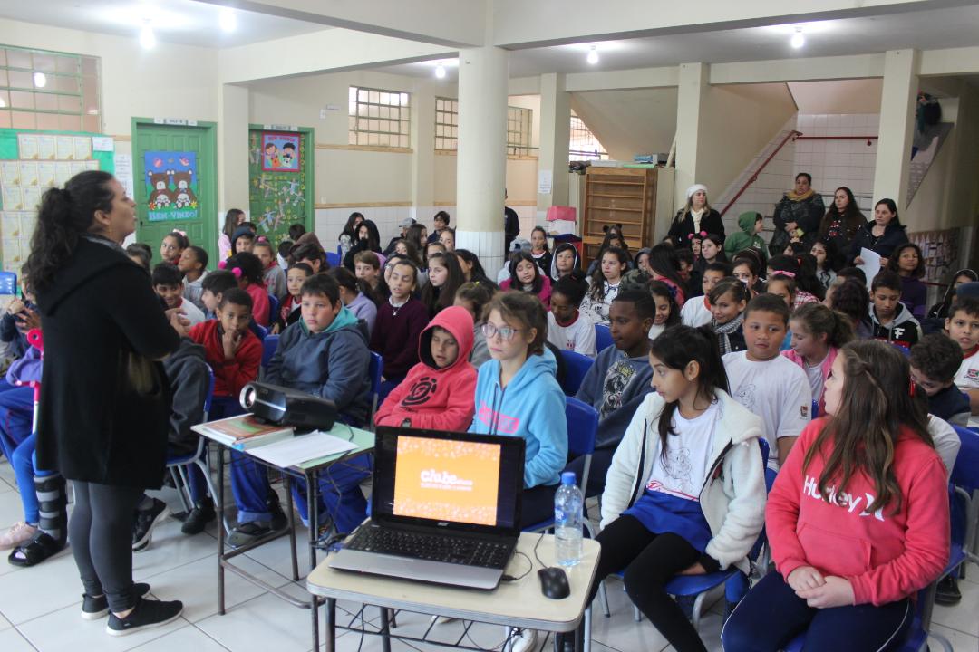 Plataforma online de análise de rendimento escolar e apoio pedagógico será implementada em Criciúma