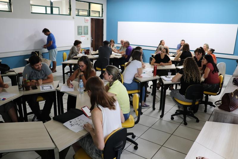 Santander oferece cinco bolsas para alunos da Unesc