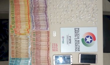 Polícia Militar prende quarteto com drogas, dinheiro e Ecstasy em Criciúma