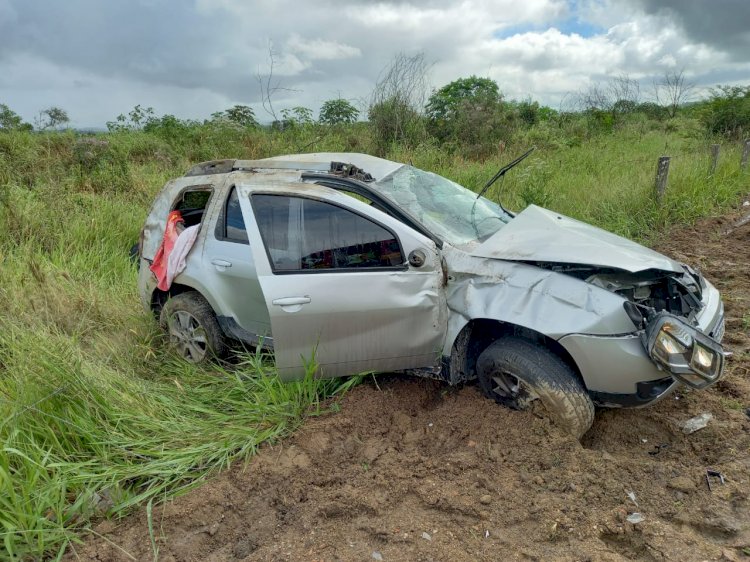 Motorista morre após capotar veículo em Içara