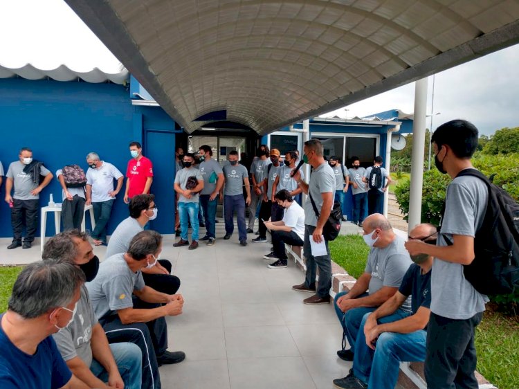 Trabalhadores das indústrias plásticas apresentam proposta para a classe patronal