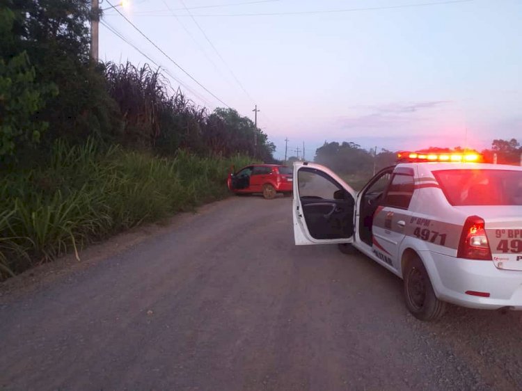 FORAGIDO DA JUSTIÇA  É PRESO APÓS TOMAR DE ASSALTO UM VEÍCULO  E TROCAR TIROS COM A PM EM CRICIÚMA