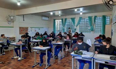 Ação para retorno das aulas presenciais garante aumento de mais de 19% no número de estudantes nas escolas de Criciúma