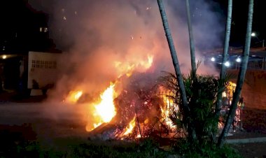 Depósito de Reciclagem pega fogo em Criciúma