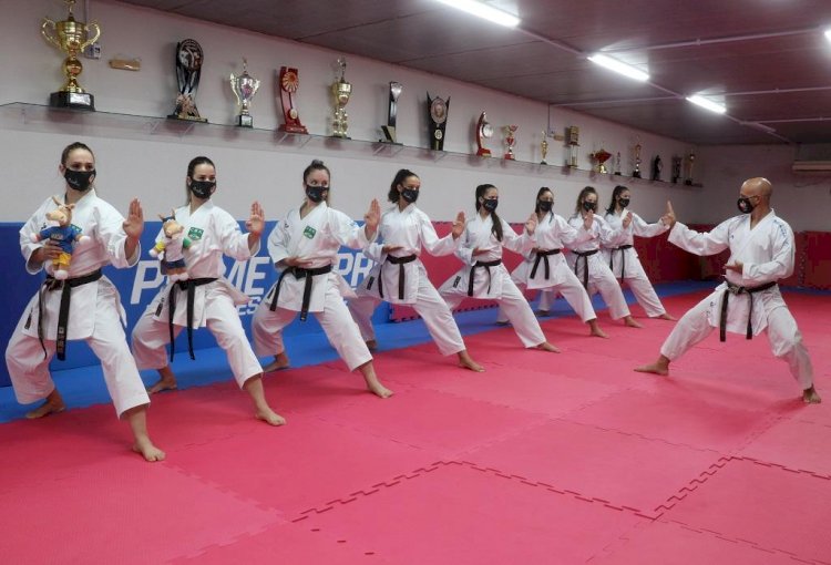 Karatecas do Mampituba participam de fim de semana de treinamentos em Florianópolis