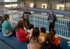 Projeto de natação da FME permite a prática da modalidade para estudantes do bairro Paraíso em Criciúma