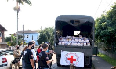 Cruz Vermelha faz entrega da Campanha Fazer o Bem