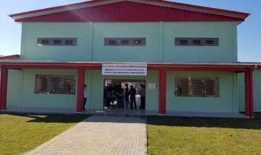 Bairros de Criciúma são contemplados com centros comunitários  e pavimentação