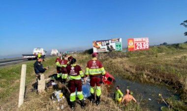 Duas pessoas morrem em acidente na BR 101 neste sábado