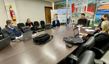 Gerente do Fonplata visita Binário da Avenida Santos Dumont em Criciúma