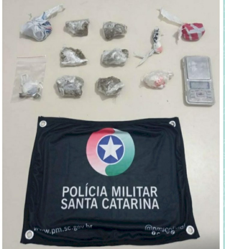 Polícia Militar apreende drogas no Paraíso