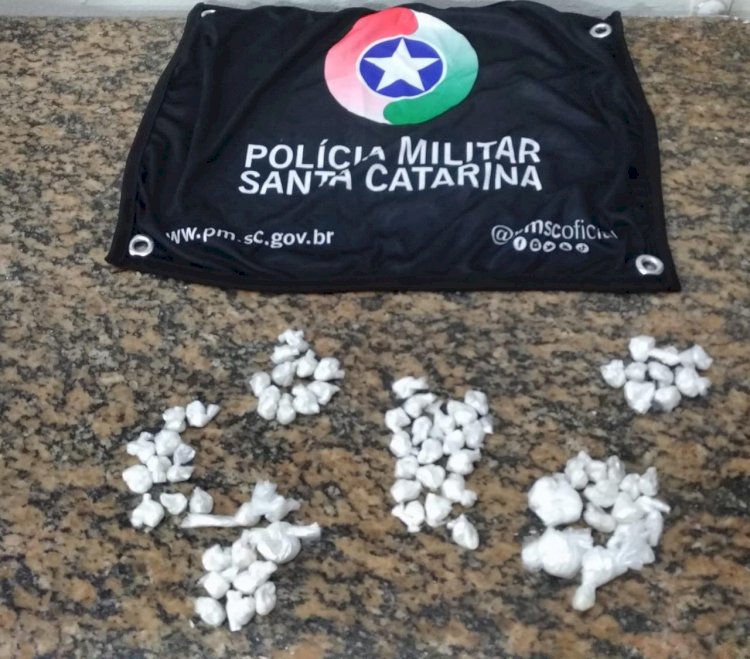 Cão de Faro da PM encontra drogas na região dos trilhos