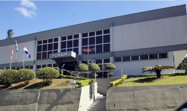 Casal acusado de homicídio cometido com espada vai a júri popular na comarca de Orleans