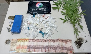 Pai é preso na frente do filho por tráfico de drogas em Criciúma