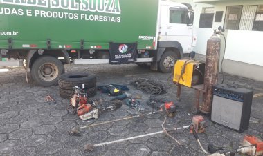 Caminhão furtado em Turvo é encontrado abandonado no bairro Progresso pela PM