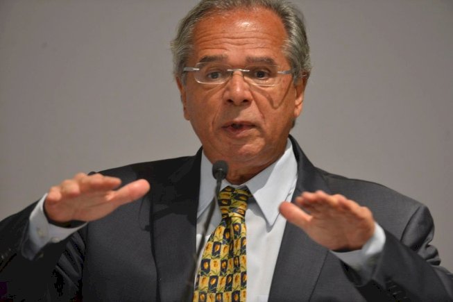 Paulo Guedes tem offshore milionária em paraíso fiscal, diz revista