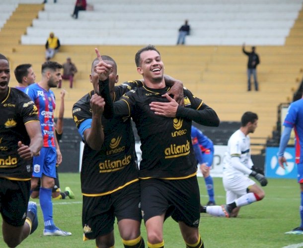 Tigre vence e está no G 4 da Copa Santa Catarina