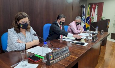 Vereadores votam contra aumento na cobrança da taxa de iluminação pública