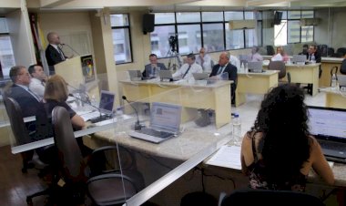 Arleu da Silveira renuncia presidência do Poder Legislativo Criciumense