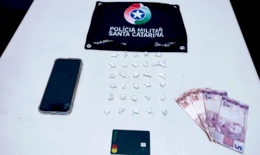 Tentou fugir e caiu nos braços da PM