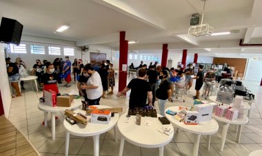 Abadeus arrecada mais de R$ 86 mil com bazar e direciona valor para projetos sociais