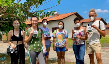 Moradores de condomínio apreendem a fazer horta comunitária em Forquilhinha