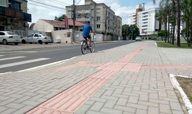 Proprietários são notificados para regularizar calçadas em Criciúma