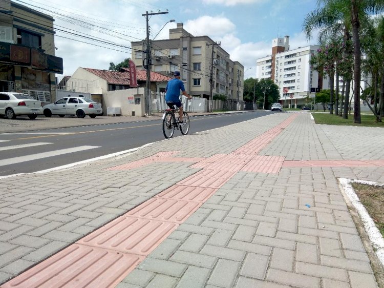 Proprietários são notificados para regularizar calçadas em Criciúma