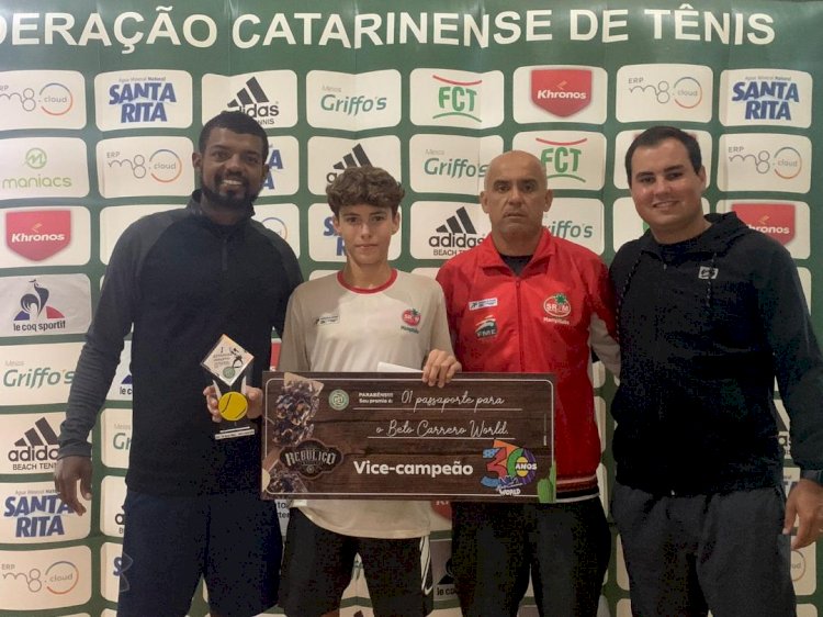 Tenistas do Mampituba/FME Criciúma são campeões e vice no Estadual Infantojuvenil