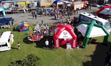 Caminhão Amigo atende mais de 600 pessoas no bairro Progresso