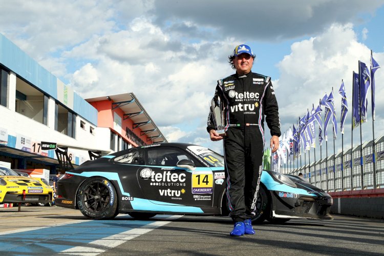 Piloto De Criciúma, André Gaidzinski, fica em segundo lugar na primeira etapa da Porsche Cup Brasil