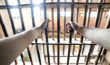 Homem com mandado de prisão por homicídio é preso na V. Manaus