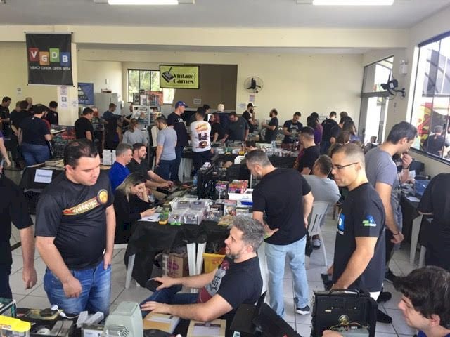 Encontro de colecionadores vai trazer videogames e computadores históricos para Criciúma