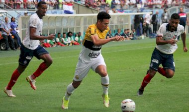 CRICIÚMA PERDE DE VIRADA NA FONTE NOVA