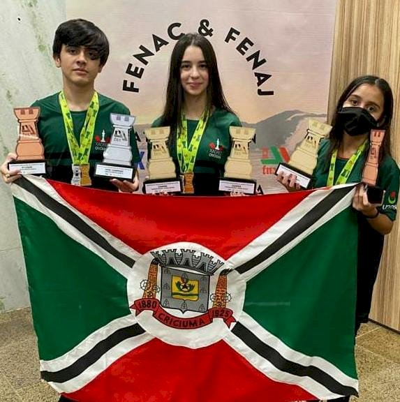 Atletas criciumenses conquistam pódio e mais de 15 medalhas no Aberto SC de Xadrez  Rápido