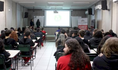 Projeto do Colégio Unesc desperta veia empreendedora dos jovens